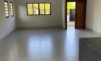 Imagem 6: Imperdível oportunidade de adquirir casa com 2 quartos e 2 suítes no bairro Bom Clima em C