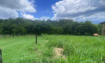 Imagem 2: Terreno a venda no Morro dos Ventos em Chapada dos Guimarães com visual e cercado de mata