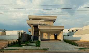 Imagem: Sobrado Neoclássico no Florais do Parque