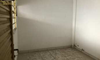 Imagem 3: Casa e um salão comercial para locação próximo à Avenida Coronel Escolástico