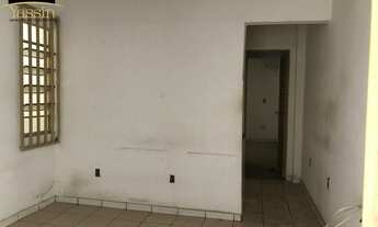 Imagem 5: Casa e um salão comercial para locação próximo à Avenida Coronel Escolástico