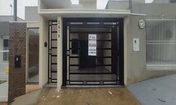 Imagem: 3 dormitórios, 1 banheiros, 1 vaga na garagem