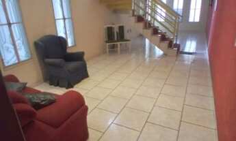 Imagem: CASA, SOBRADO, VIANELO, VENDA E COMPRA