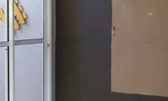 Imagem 2: CONDOMÍNIO FECHADO) - LINDA CASA TÉRREA COM PISCINA, SAUNA, PARA VENDA NO BOSQUE DO CORRU