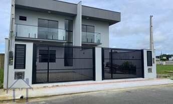 Imagem 2: Sobrado Geminado em Araquari