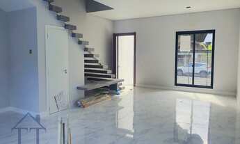 Imagem 4: Sobrado geminado novo no Saguaçu