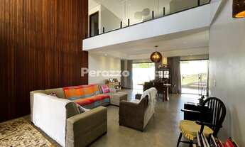 Imagem: Belíssima Casa com 4 SUÍTES localizada