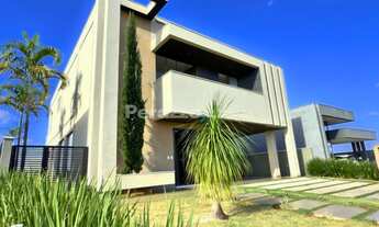 Imagem: Excelente Casa localizada no Alphaville