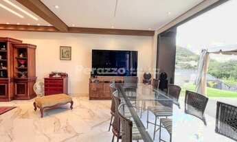 Imagem: Belíssima Casa de Alto Padrão localizada