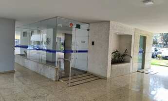 Imagem 4: SQS 113 - SEMI REFORMADO - NASCENTE - 03 QUARTOS COM ARMÁRIOS - 01 VAGA GARAGEM