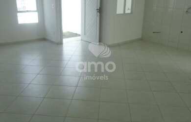 Imagem 5: ![CDATA[CASA PARA ALUGAR NO BAIRRO GUARANI EM BRUSQUE]]