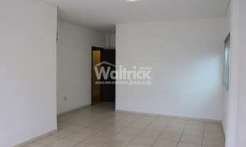 Imagem 4: ![CDATA[Apartamento Localizado no Centro de Penha no Residencial Creta.]]