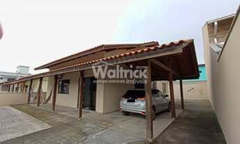 Imagem: ! CDATA Casa Localizada no Bairro de Armação