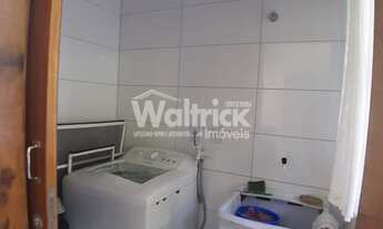 Imagem 7: ![CDATA[Sobrado Localizada no Bairro de Armação.]]