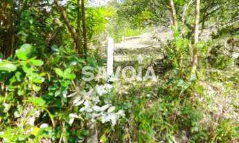 Imagem 2: ![CDATA[Terreno com 610,59 m², localização privilegiada em Quatro Ilhas, Bombinhas, SC]]