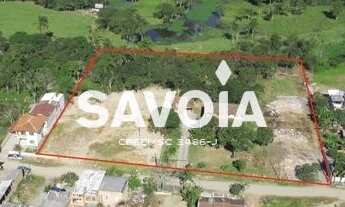 Imagem: ! CDATA Terreno de 5.372 m², com 7 lotes