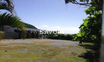 Imagem 7: ![CDATA[Terreno de frente para o mar na Praia do Estaleirinho com 1.200m² no total e 18 m