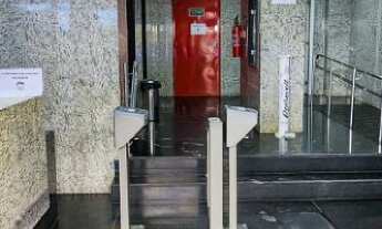 Imagem 4: ![CDATA[EDF. ROOSEVELT - SALA 315M² - COMÉRCIO]]