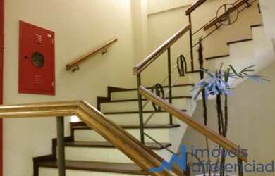 Imagem 5: ![CDATA[PRÉDIO - 1.850M²- AV. JEQUITAIA]]