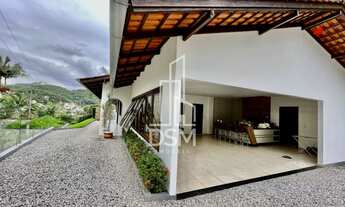 Imagem 3: Casa de Alto Padrão, com 3 quartos (1 suíte + 2 dormitórios), terreno com 3.200m² a vend