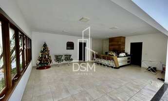 Imagem 4: Casa de Alto Padrão, com 3 quartos (1 suíte + 2 dormitórios), terreno com 3.200m² a vend