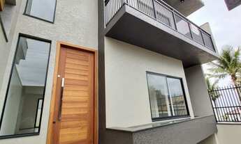 Imagem: Belíssima casa quadra mar com 3 dormitorios