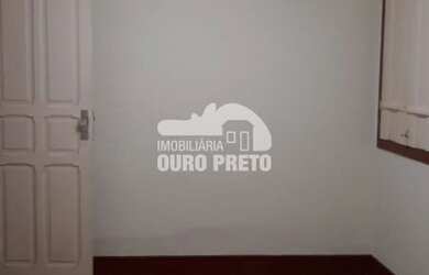 Imagem 2: ![CDATA[Casa no Bairro Antonio Dias, com 5 quartos]]