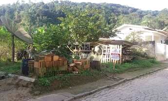 Imagem 3: ![CDATA[Belo terreno 100% plano na frente do SENAI]]