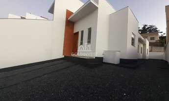 Imagem: Casa com passagem lateral 2(dois) quartos