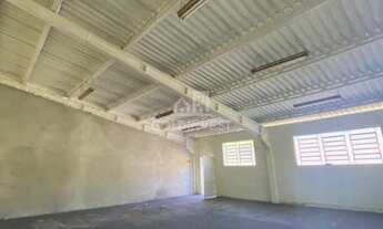 Imagem 3: Amplo Galpão para aluguel na Guabiruba + estacionamento!