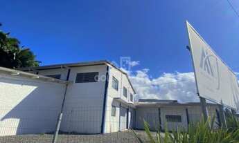 Imagem 6: Amplo Galpão para aluguel na Guabiruba + estacionamento!