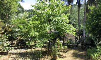 Imagem 7: ![CDATA[Casa com amplo terreno no bairro Limoeiro - Itajaí]]