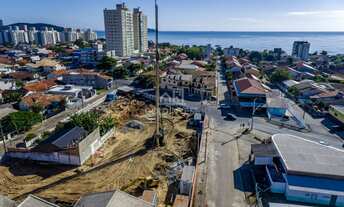 Imagem 4: ![CDATA[Bersi Home Club Lançamento 2 quartos (1 suíte) quadra mar em Penha direto constru