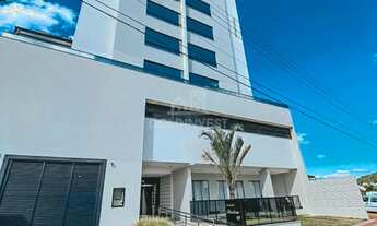 Imagem 2: ![CDATA[Apartamento com 2 suítes no Centro (aceita negociação direto)]]