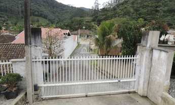 Imagem: ! CDATA Linda casa semi mobiliada com 4