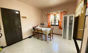 Imagem 7: ![CDATA[Casa com 3 quartos 135 m² Travessa Lagoa Dourada terreno grande com 804 m² a 10