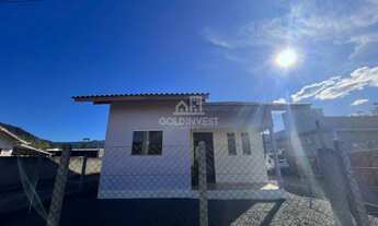 Imagem 5: ![CDATA[Casa em Guabiruba 2 quartos a 5 minutos Centro de Guabiruba]]