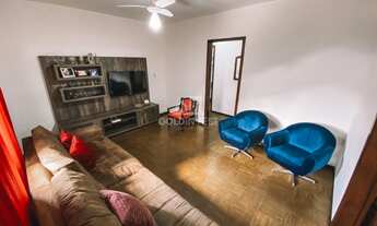 Imagem 5: ![CDATA[Casa com 3 dormitórios, área de festas e amplo terreno no bairro Gávea em Rodeio