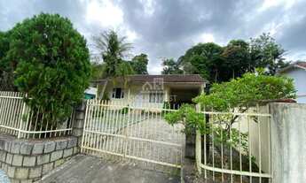 Imagem: ! CDATA Casa no Centro de Brusque com 650m²