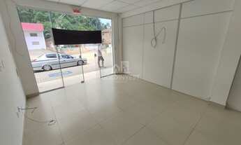 Imagem 7: ![CDATA[Sala comercial disponível para locação no bairro Paquetá!!]]