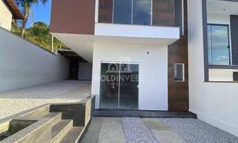 Imagem: ! CDATA Sobrado com 3 quartos (1 suíte)