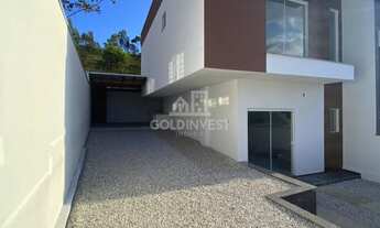 Imagem 2: ![CDATA[Sobrado com 3 quartos (1 suíte) com área de festa no bairro Zantão]]