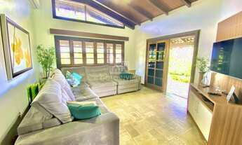 Imagem 4: ![CDATA[Casa de Alto Padrão semi mobiliada a 16 minutos do Centro de Brusque com 231,64 m