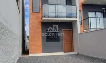 Imagem: ! CDATA Casa de 2 dormitórios com amplo