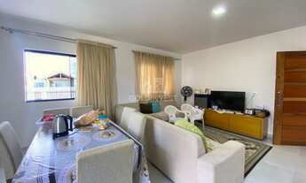 Imagem 3: ![CDATA[Casa para venda com 2 quartos + espaço no segundo andar.]]