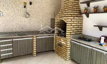 Imagem 3: ![CDATA[Linda Casa 4 quarto sendo todos suítes, com armários de ótima qualidade]]