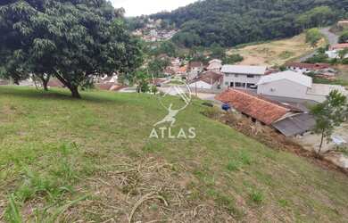 Imagem 4: ![CDATA[TERRENO COM ÓTIMA LOCALIZAÇÃO]]