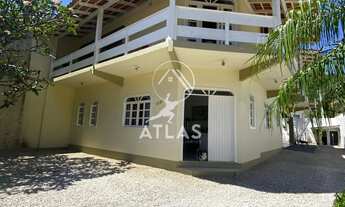 Imagem 3: ![CDATA[EXCLUSIVIDADE - BELISSIMA CASA MOBILIADA NO BAIRRO SANTA LUZIA]]