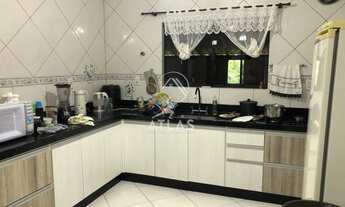 Imagem 5: ![CDATA[CASA DE ALVENARIA E CONFECÇÃO MISTA - CEDRO ALTO]]