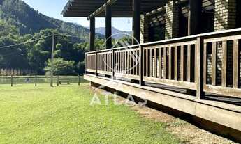 Imagem: ! CDATA BELISSIMO SITIO EM BOTUVERA